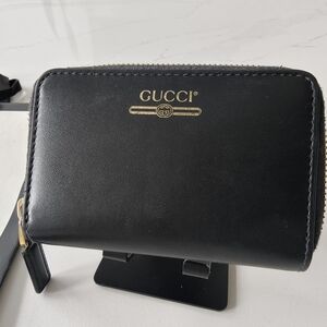 GUCCI Black Leather Zip Wallet with Gold Logo